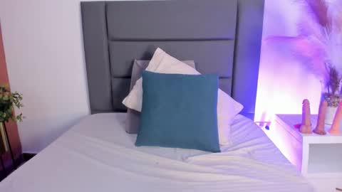  Lara Gold  online show from February 19, 1:16 am