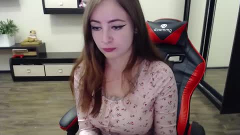 Laralianna online show from September 10, 8:14 am