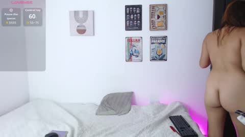 laramucci online show from September 24, 7:46 pm