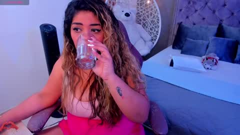 laris_park online show from January 22, 6:10 am