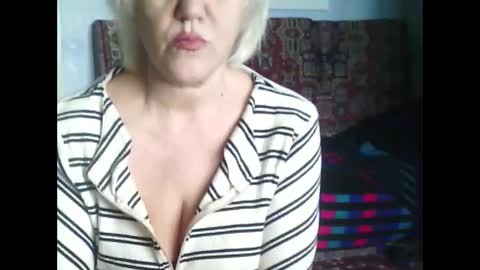 larisaq4ugo24 online show from February 17, 10:29 am