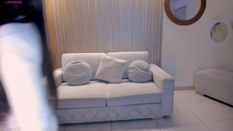 Larisa Smirnov online show from October 22, 4:50 am