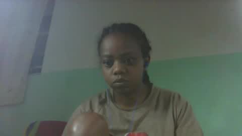 Snapshot of larissa645771 chatting on September 23, 5:05 am larissa645771 online show from September 23, 5:05 am