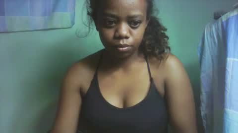 Snapshot of larissa645771 chatting on October 13, 10:07 am larissa645771 online show from October 13, 10:07 am