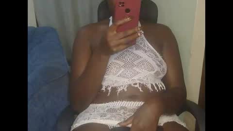 larvy12 online show from February 19, 10:26 am