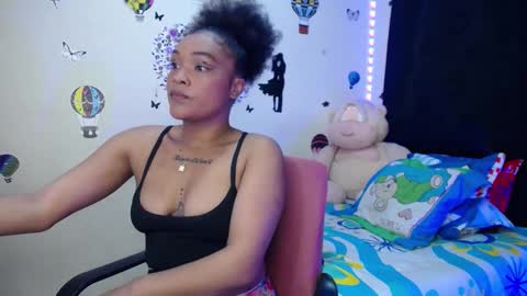 Snapshot of latin_rihanna_j chatting on September 18, 4:00 am karen online show from September 18, 4:00 am