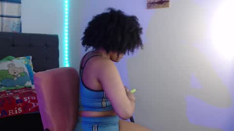 karen online show from February 25, 1:15 am