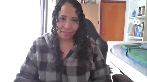 Snapshot of latina_hot84 chatting on March 11, 4:07 pm Mercedes online show from March 11, 4:07 pm