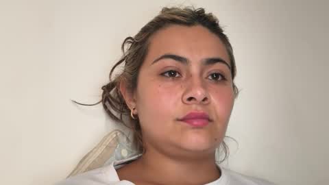 MiaBelle online show from December 3, 1:35 pm