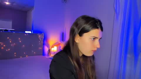 Laura online show from May 30, 5:05 am