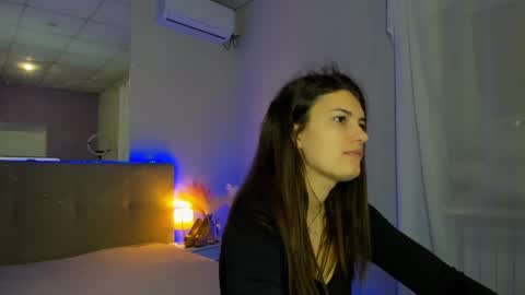 Laura online show from November 26, 6:47 am