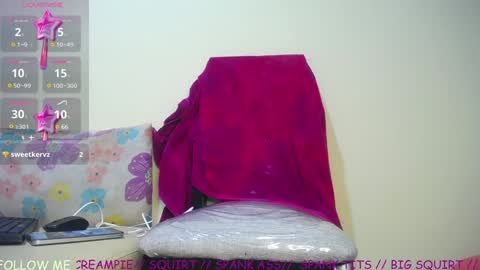 Snapshot of laura__vega chatting on January 22, 1:53 am NATALIA PUERTAS online show from January 22, 1:53 am