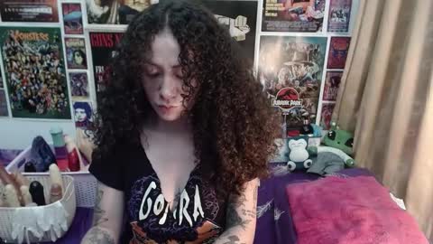 Snapshot of laura_anal_ chatting on March 10, 10:45 pm Wen online show from March 10, 10:45 pm