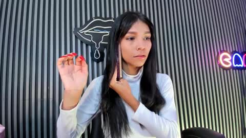 Laura online show from February 7, 1:01 pm