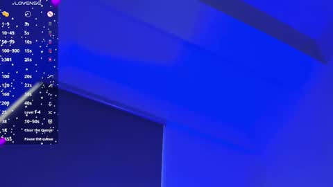 Snapshot of laura_hills18 chatting on October 17, 12:08 pm Lura online show from October 17, 12:08 pm