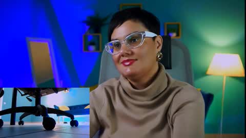 lauradavidsons online show from November 30, 4:11 pm