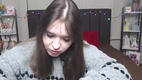 LauraHlot online show from February 9, 6:05 pm