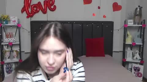 LauraHlot online show from March 8, 6:41 am