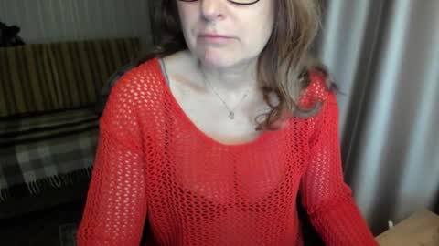 Lauraoven1 online show from March 28, 5:23 pm