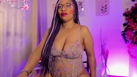Snapshot of lauraricci_ chatting on October 11, 11:04 am Laurita Aries online show from October 11, 11:04 am