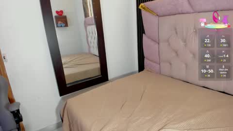 Laurem online show from November 28, 8:12 pm