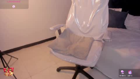 Lauren online show from March 5, 3:07 pm