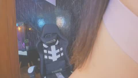 LaurenHazel  online show from October 17, 2:42 pm