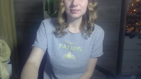 Snapshot of laurenmy chatting on January 6, 11:09 pm laurenmy online show from January 6, 11:09 pm