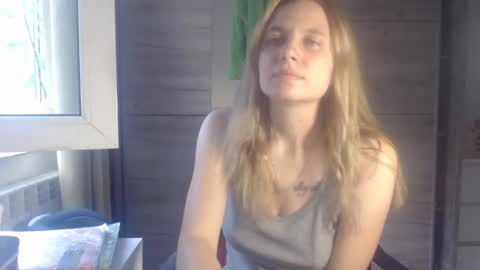 Snapshot of laurenmy chatting on October 21, 2:32 pm laurenmy online show from October 21, 2:32 pm