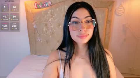 laurenn_smitth online show from December 17, 12:53 pm
