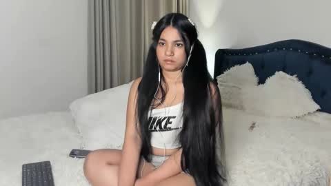 daniela angel     online show from November 29, 4:27 am