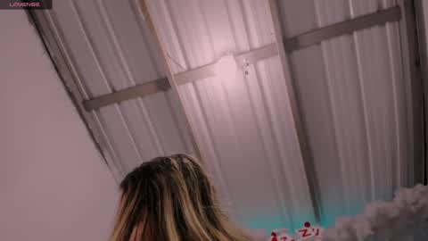 Lauu G online show from February 22, 3:45 am