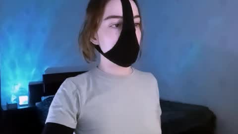 Lavinda online show from January 15, 9:59 am