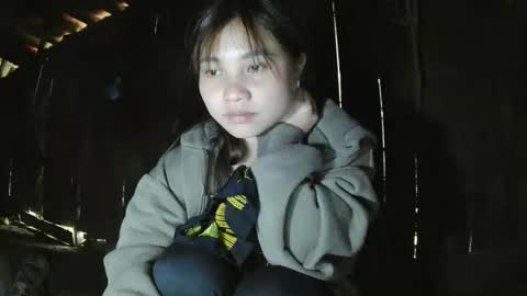 layla_999 online show from March 22, 1:33 am