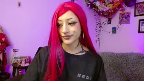 layla_quinn online show from April 17, 8:33 pm