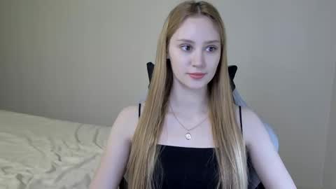 LaylaPretty001 online show from March 11, 6:08 am