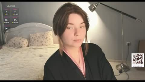 lazy girl Lizzy online show from June 29, 2:40 am
