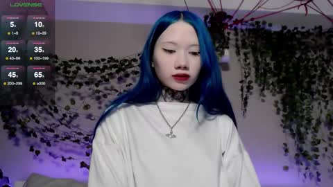 Snapshot of le_chan chatting on February 9, 1:35 pm felixe online show from February 9, 1:35 pm