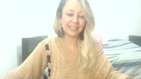 leah_susman online show from October 25, 2:30 am