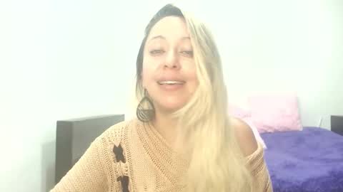 leah_susman online show from November 19, 2:11 am