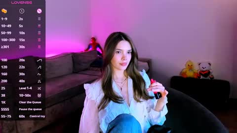 Leana online show from March 12, 4:42 pm