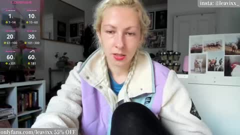 Snapshot of leavixx chatting on March 11, 5:13 pm LeaVixx online show from March 11, 5:13 pm