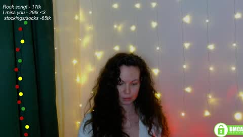 hey Im Leia and I love rock  online show from May 17, 7:13 pm