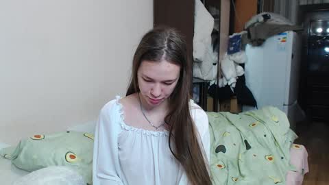 Snapshot of leila_bambi chatting on January 10, 9:34 am leila_bambi online show from January 10, 9:34 am