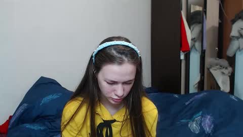 Snapshot of leila_bambi chatting on March 11, 5:02 pm leila_bambi online show from March 11, 5:02 pm