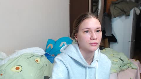 Snapshot of leila_bambi chatting on January 16, 12:02 am leila_bambi online show from January 16, 12:02 am