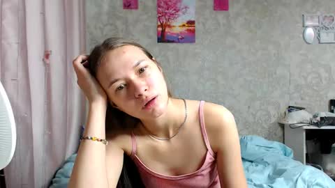 Snapshot of leila_bambi chatting on September 15, 10:56 am leila_bambi online show from September 15, 10:56 am