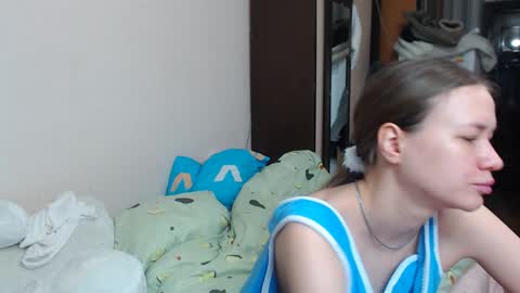 Snapshot of leila_bambi chatting on January 15, 1:41 pm leila_bambi online show from January 15, 1:41 pm