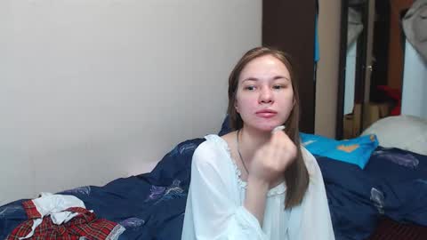 Snapshot of leila_bambi chatting on February 22, 11:32 pm leila_bambi online show from February 22, 11:32 pm
