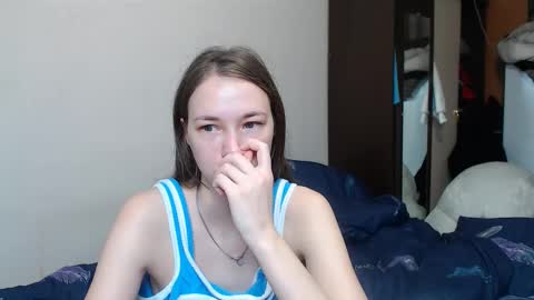 Snapshot of leila_bambi chatting on February 21, 10:37 pm leila_bambi online show from February 21, 10:37 pm